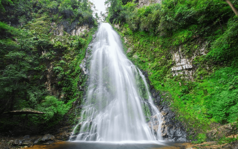 Golden Stream - Love Waterfall