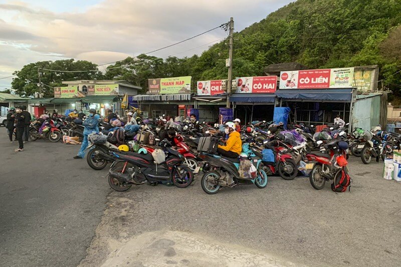 Guide to Hue - by motorbike