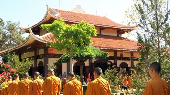 Phung Hoang Truc Lam Zen Monastery