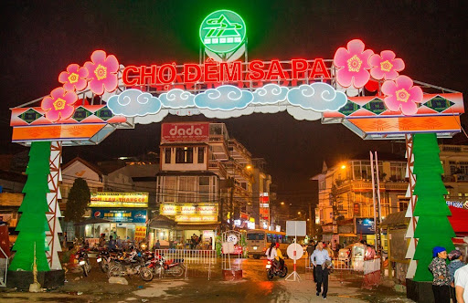 Sapa Night Market - Sapa Nightlife