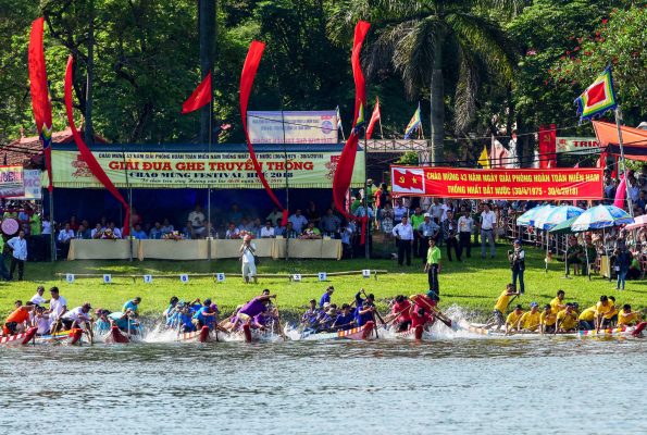 Traditional Boat Racing Association - Top 5 Great Festivals in Hue 