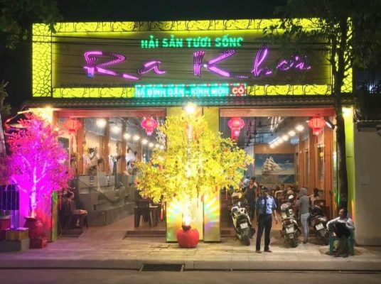 Ra Khơi Restaurant - famous seafood restaurants in Phu Quoc