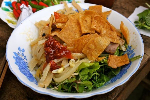 Cao Lau – Delicious Food in Da Nang