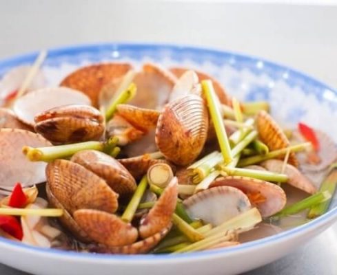 Steamed Clams With Lemongrass