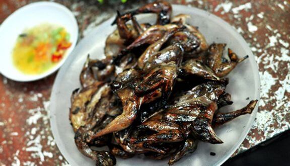 Ta Hien Street Grilled Bird - 7 delicious dishes in Hanoi