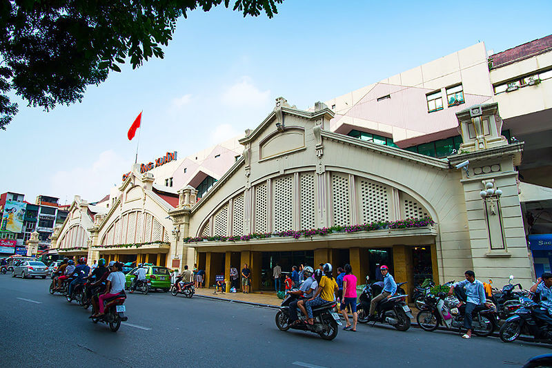 Dong Xuan Market - Discover the top 6 most famous markets in Hanoi