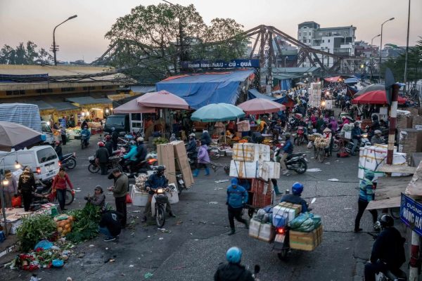 Long Bien Market - Discover the top 6 most famous markets in Hanoi