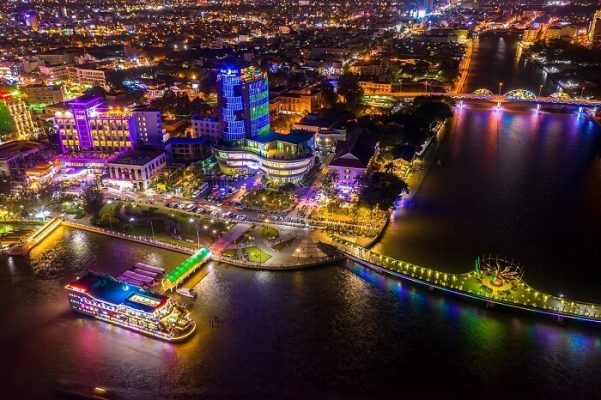 Ninh Kieu Wharf - famous tourist destinations in Can Tho