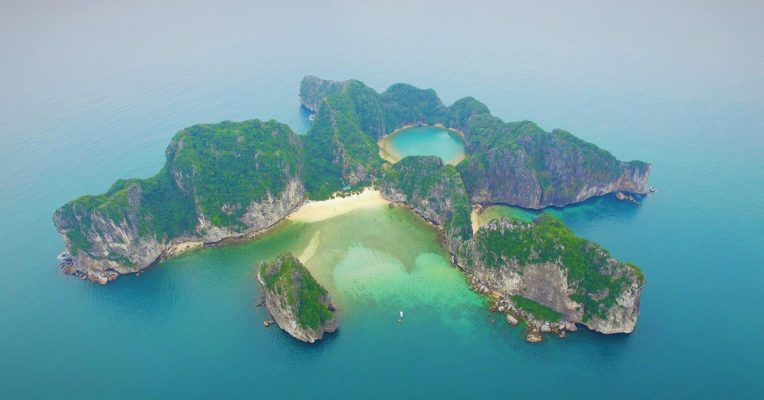 Dragon Eye Island (Bai Dong Island)