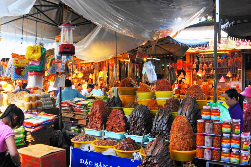 Tinh Bien Market