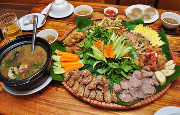 Seven Mountains Beef Salad - Top 10 delicious dishes of Bay Nui An Giang