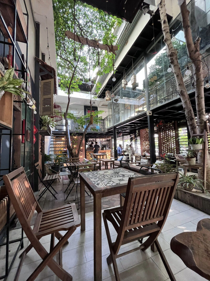 Hien Coffee & Tea Bien Hoa - Top 9 Nostalgic Coffee Shops in Bien Hoa - Dong Nai Attracting Visitors