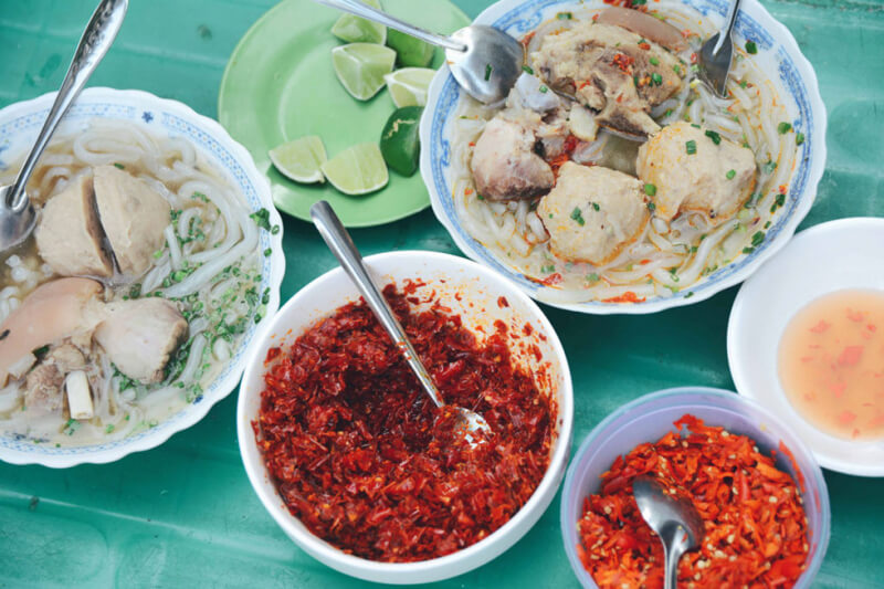Co Cuoi Banh Canh