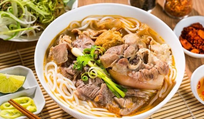 VAN HUONG Beef Noodle Soup - Top 8 most delicious and quality breakfast restaurants in Quy Nhon City