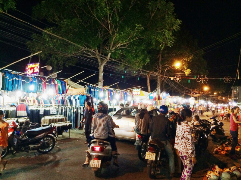 What time does Phu Quoc Night Market open? - Top 5 Experiences Walking the night market in Phu Quoc is extremely useful