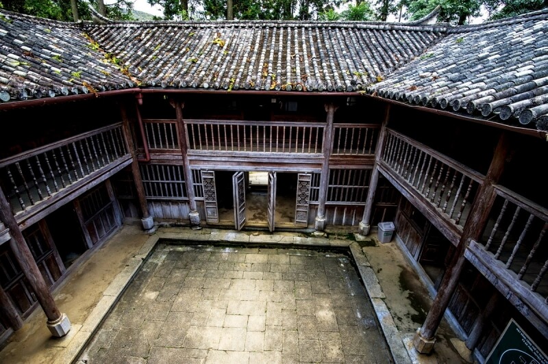 Vuong's palace - opium palace