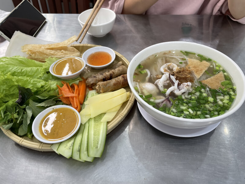 Tu Huong squid noodle soup