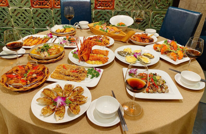 Son Doong Ha Long Restaurant - Top 9 most delicious and quality buffet restaurants in Ha Long City
