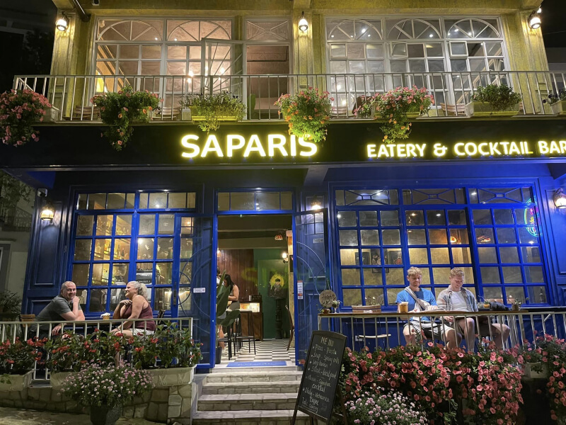 Saparis Eatery & Cocktail Bar - Top 5 most beautiful and extremely chill bars in Sapa
