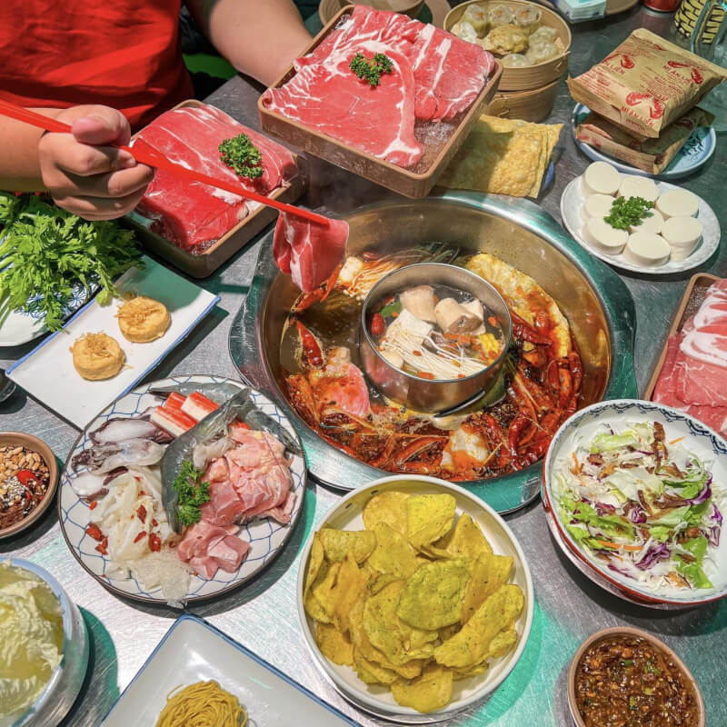 Chungking Express - Hong Kong Hot Pot Buffet - Top 5 Best Chinese Restaurants in Da Lat - Lam Dong
