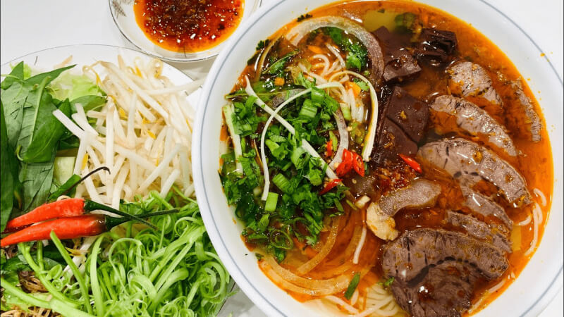 Ms. Trang - Hue beef noodle soup & fried pork noodle soup - Top 3 best Hue Beef Noodle in Quang Nam