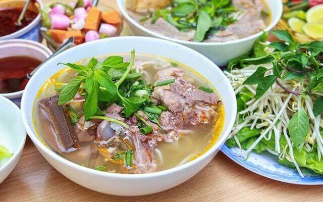 Le Ha - Hue beef noodle soup - Top 3 best Hue Beef Noodle in Quang Nam