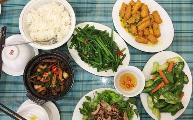Chicken Rice Restaurant, Miss Ut's Rice - Top 5 best rice restaurants in Dong Thap
