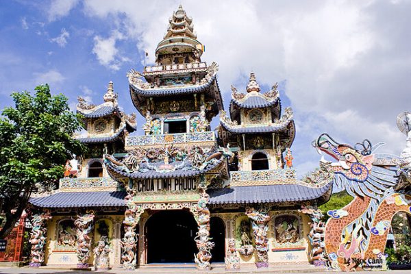 Linh Phuoc Pagoda - Top 7 Most Famous Pagodas in Da Lat