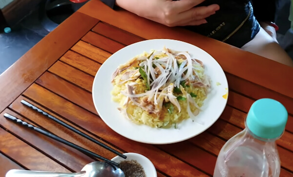 Gieng Dinh Chicken Rice