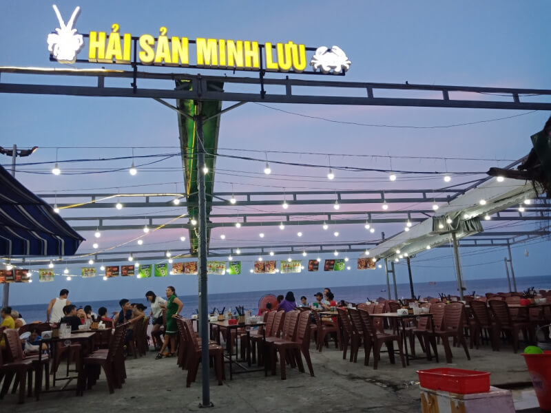 Minh Luu Seafood - Top 4 freshest & cheapest seafood restaurants in Dong Hoi