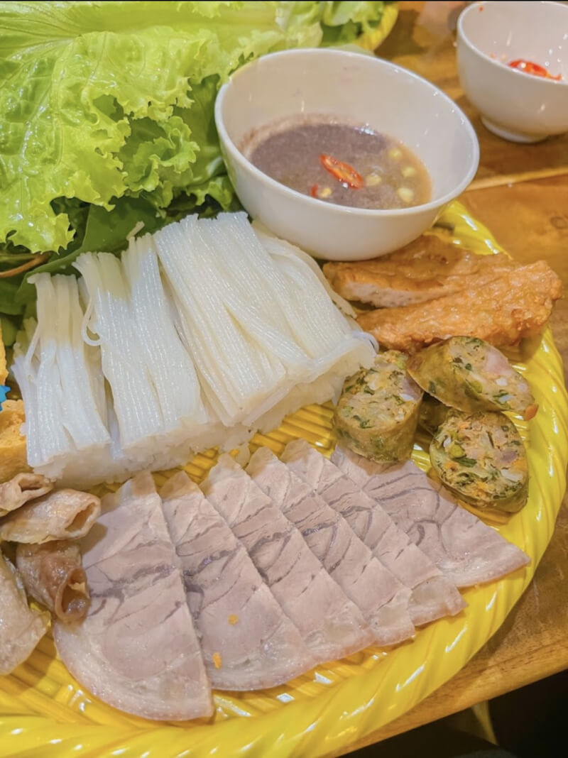 KHOI shrimp paste noodle soup restaurant