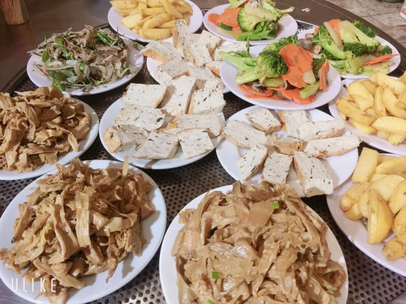 Huong Thien Vegetarian Restaurant