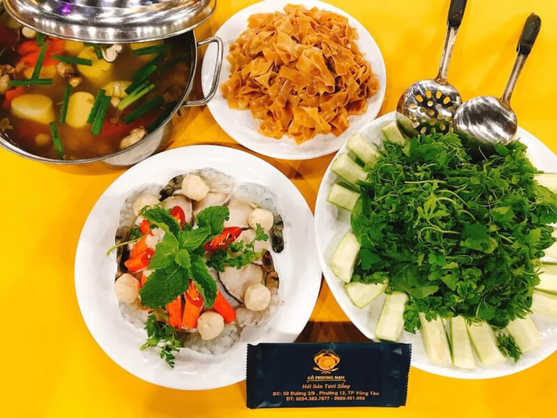 Phuong Nam Wood Restaurant